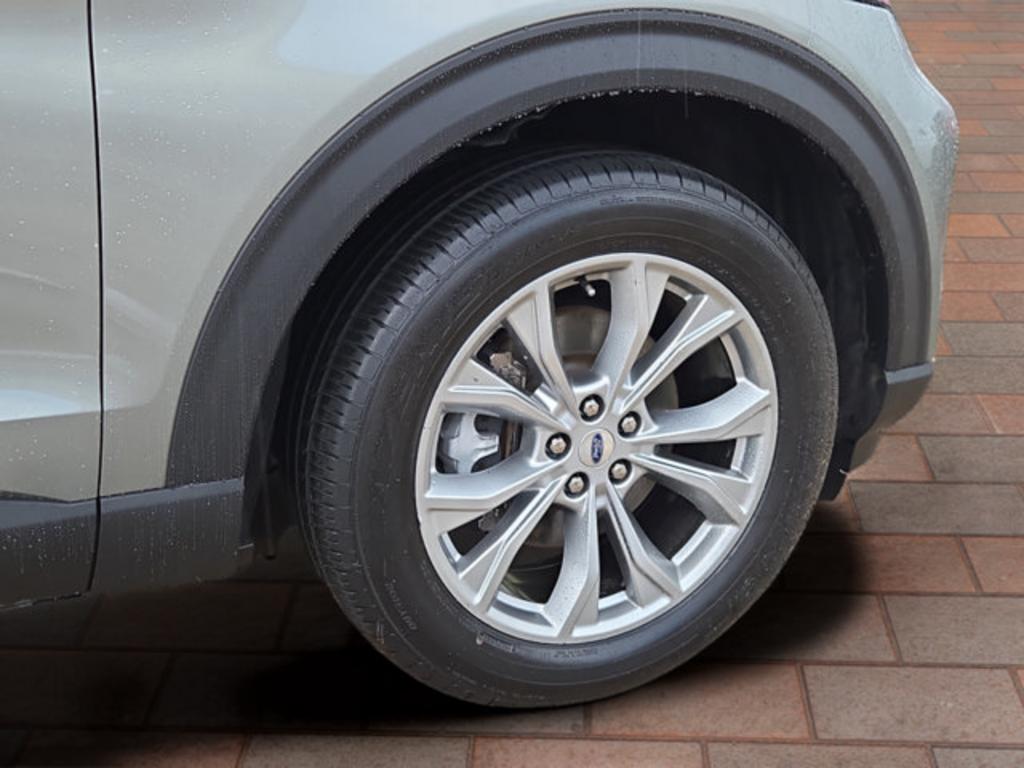 2020 Ford Explorer - $18,500
