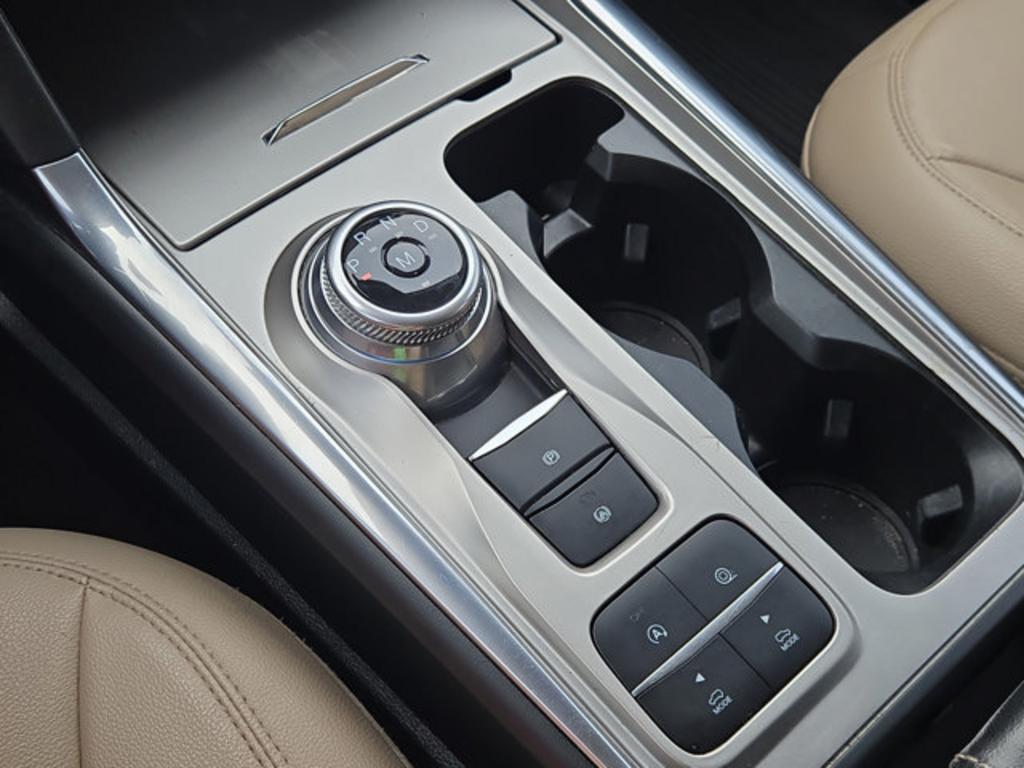 2020 Ford Explorer - $18,500