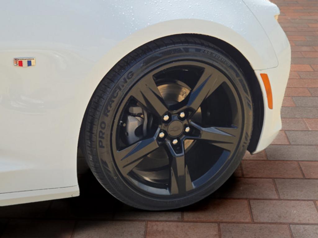 2017 Chevrolet Camaro - $20,999