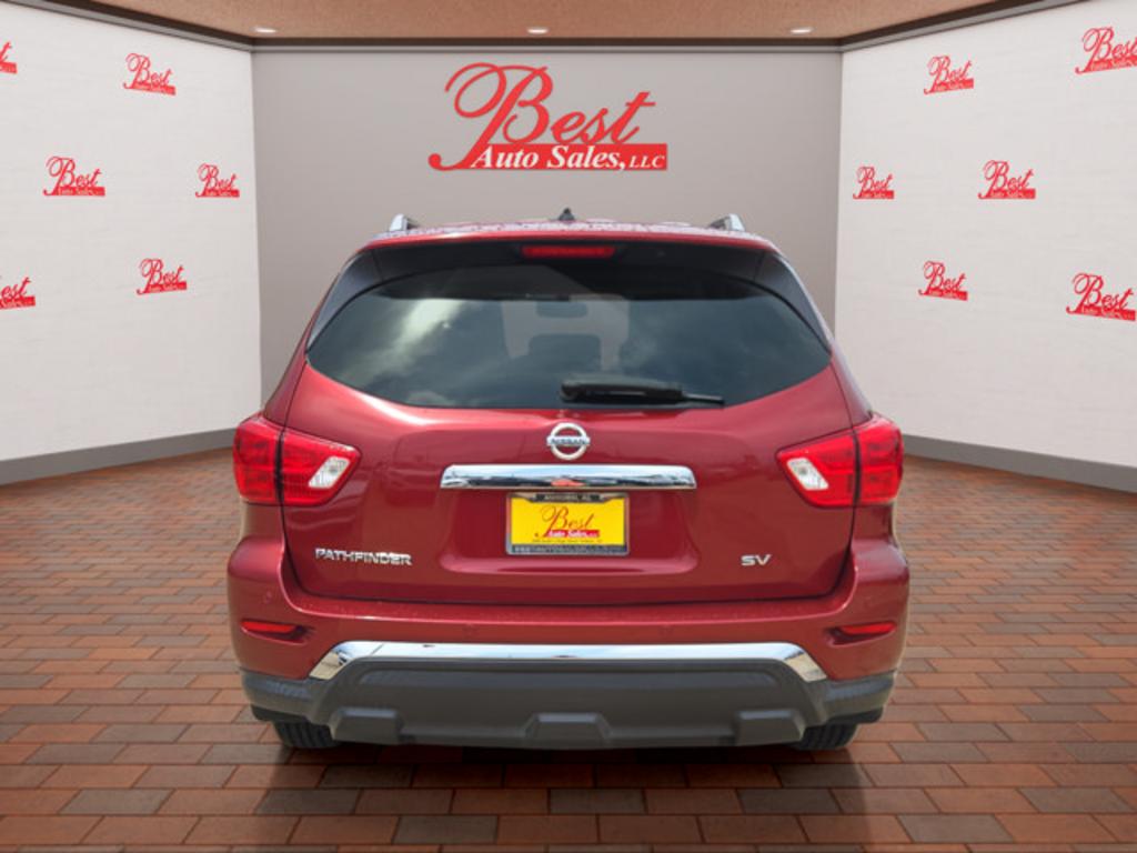 2017 Nissan Pathfinder - $14,999