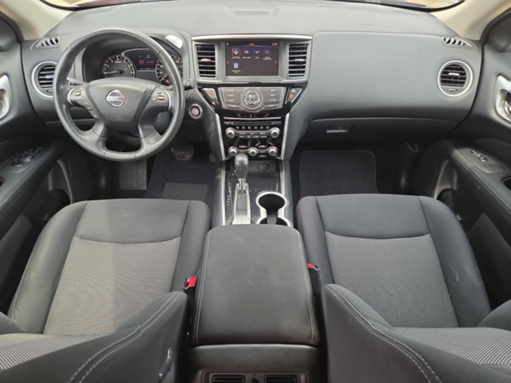 2017 Nissan Pathfinder - $14,999