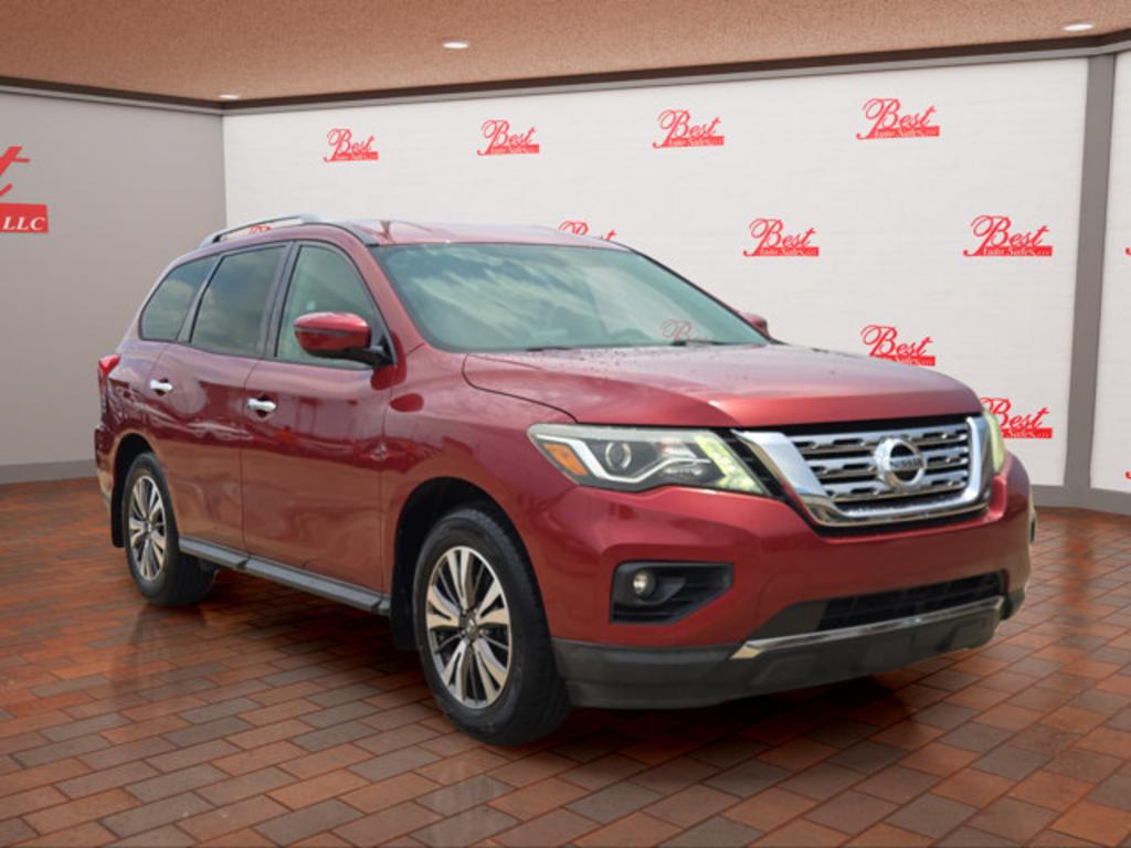 2017 Nissan Pathfinder - $14,999