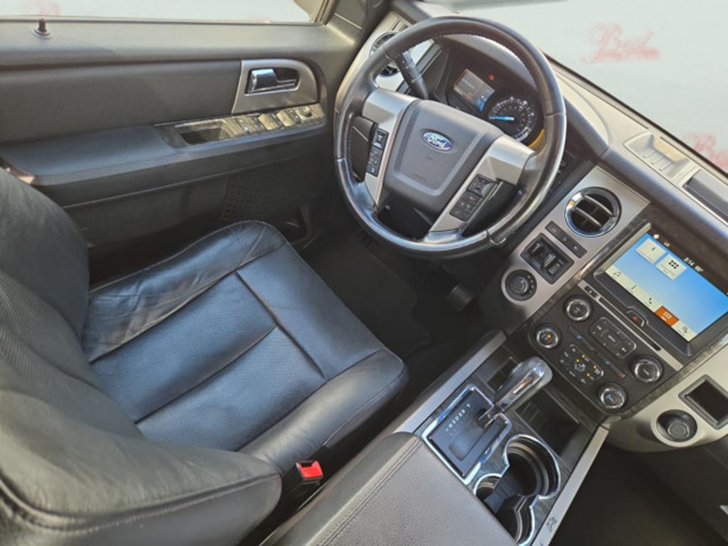2017 Ford Expedition - $8,999