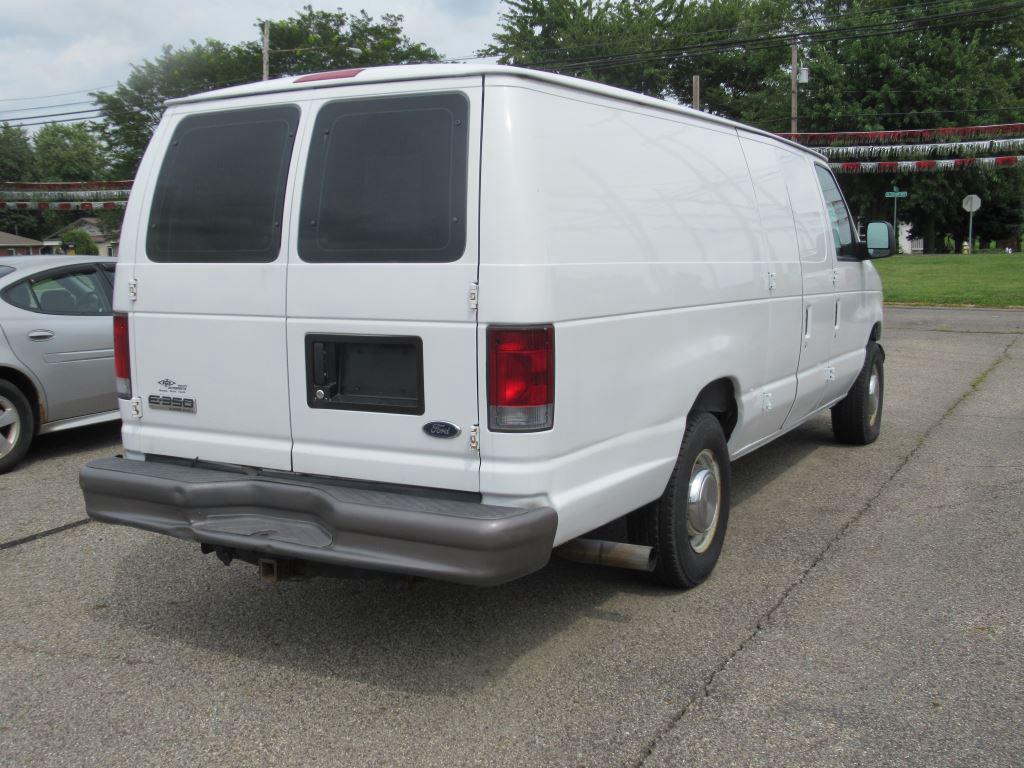 2006 Ford E-350