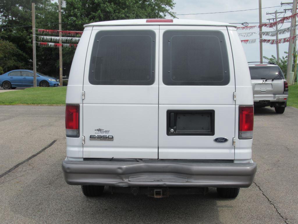 2006 Ford E-350