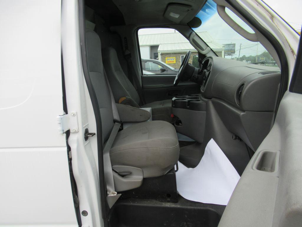 2006 Ford E-350