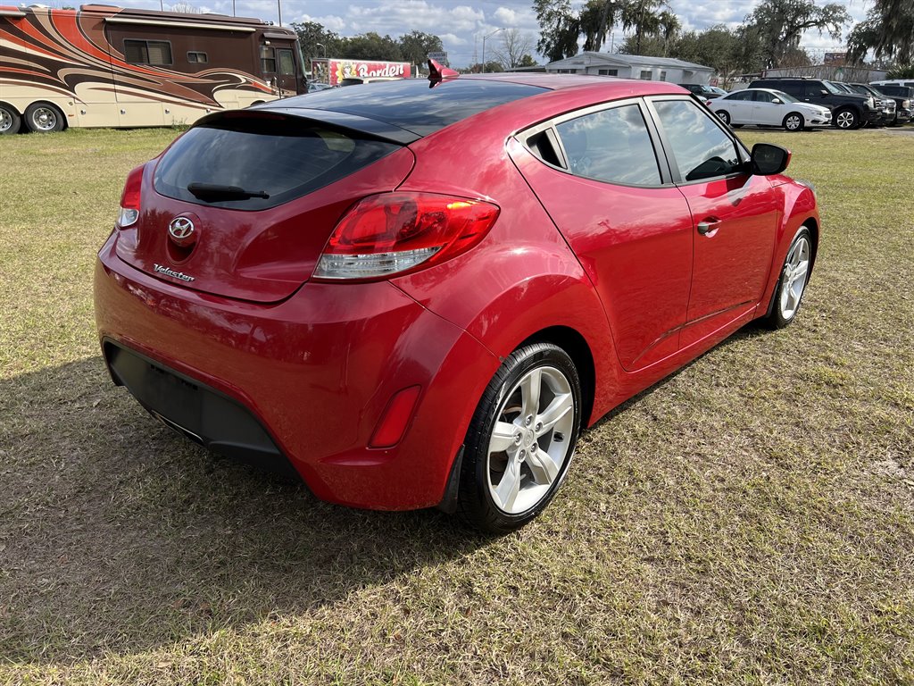 2015 Hyundai Veloster photo