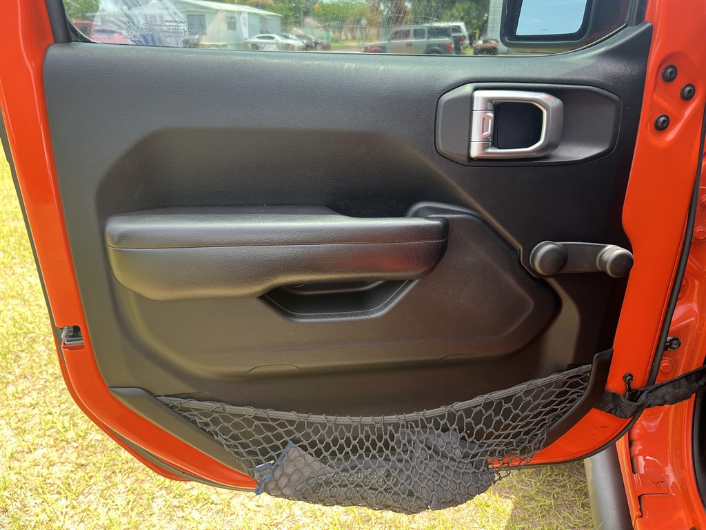 2018 Jeep All-New Wrangler Unlimited Sport photo