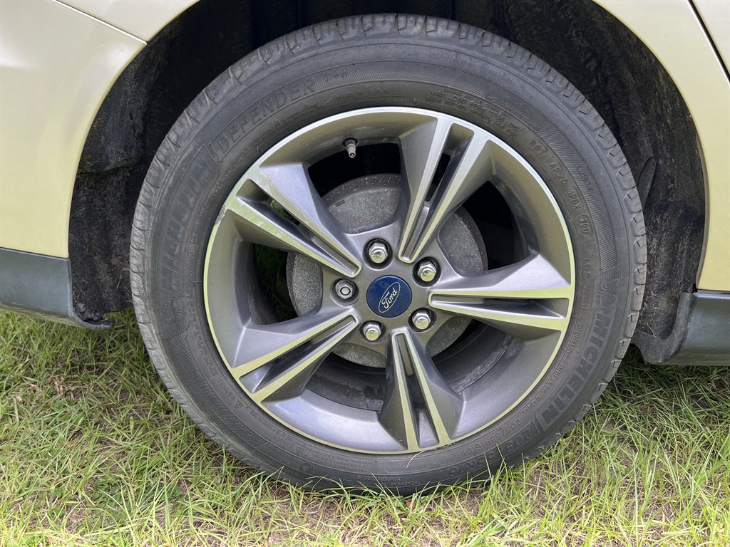 2018 Ford Focus SE photo