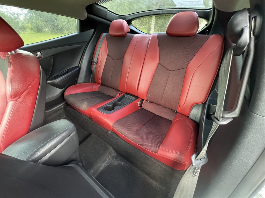 2013 Hyundai Veloster photo