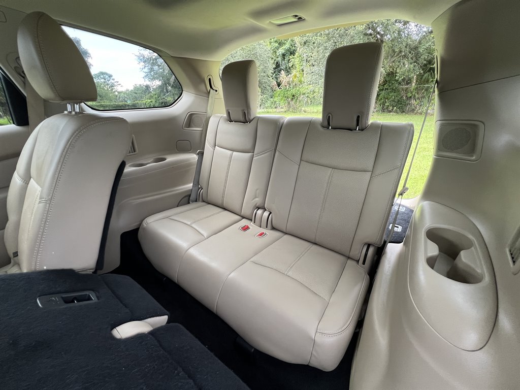 2017 Nissan Pathfinder - $11,995
