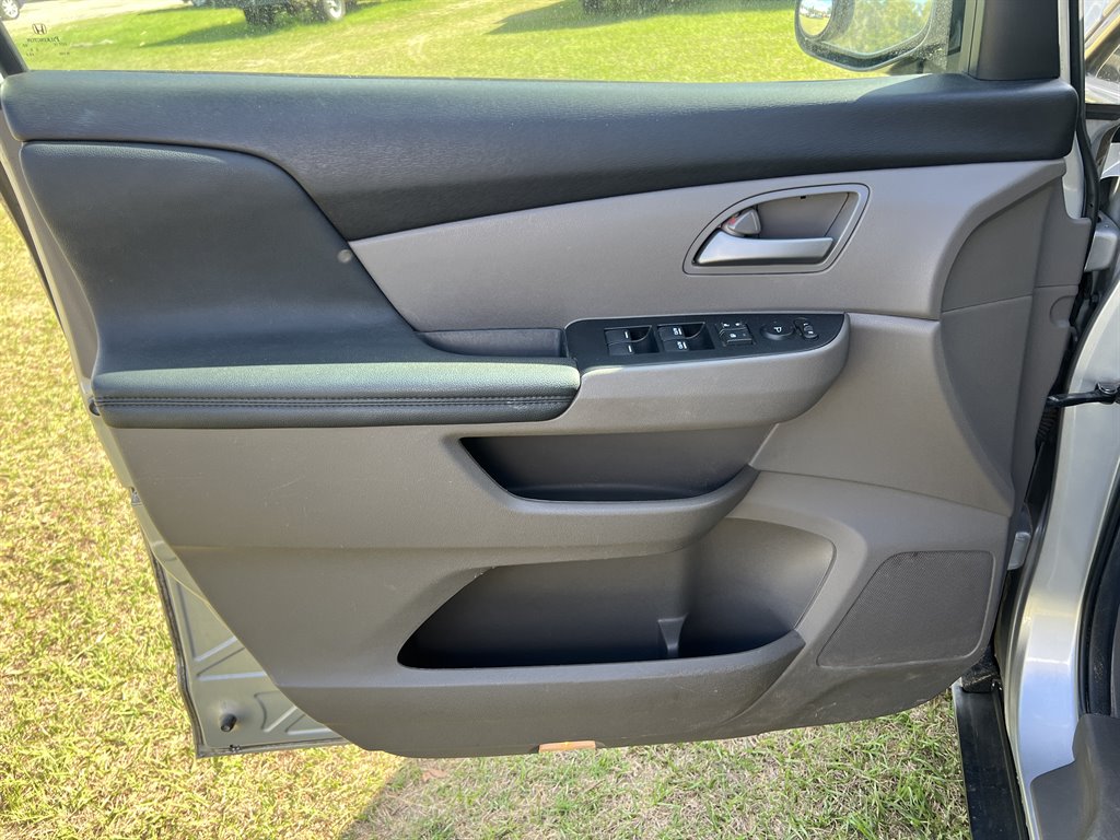 2013 Honda Odyssey - $8,495