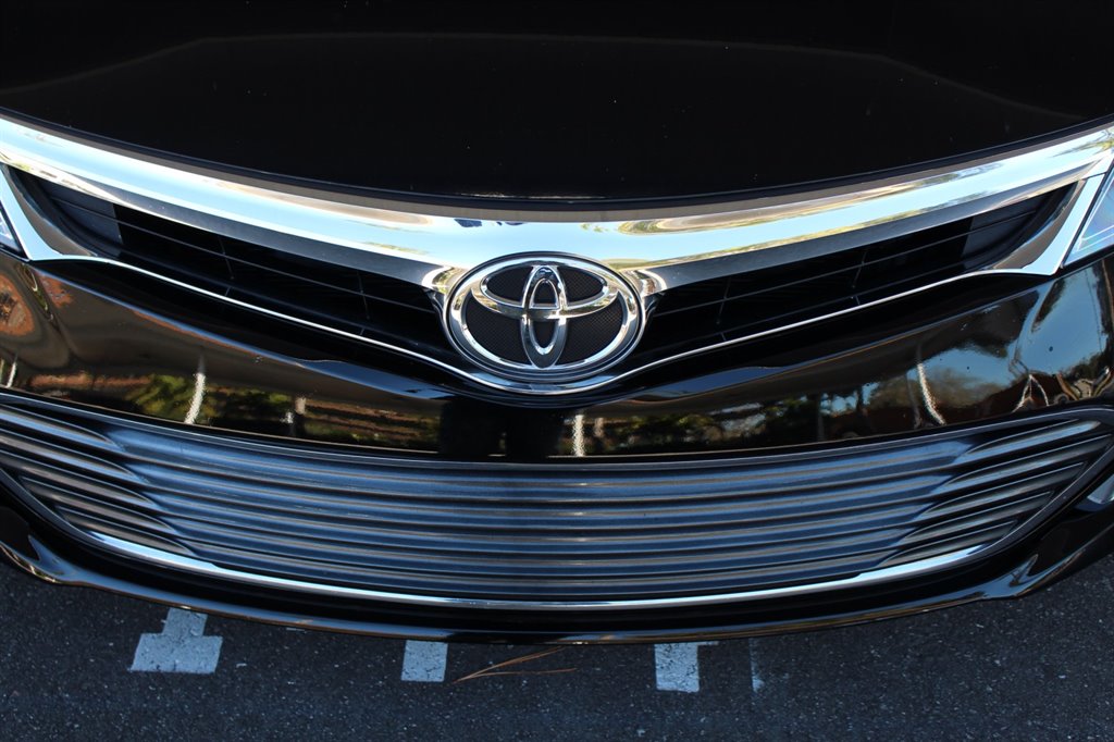 2014 Toyota Avalon XLE photo