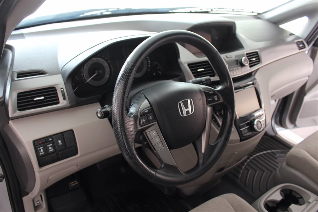 2017 Honda Odyssey EX photo