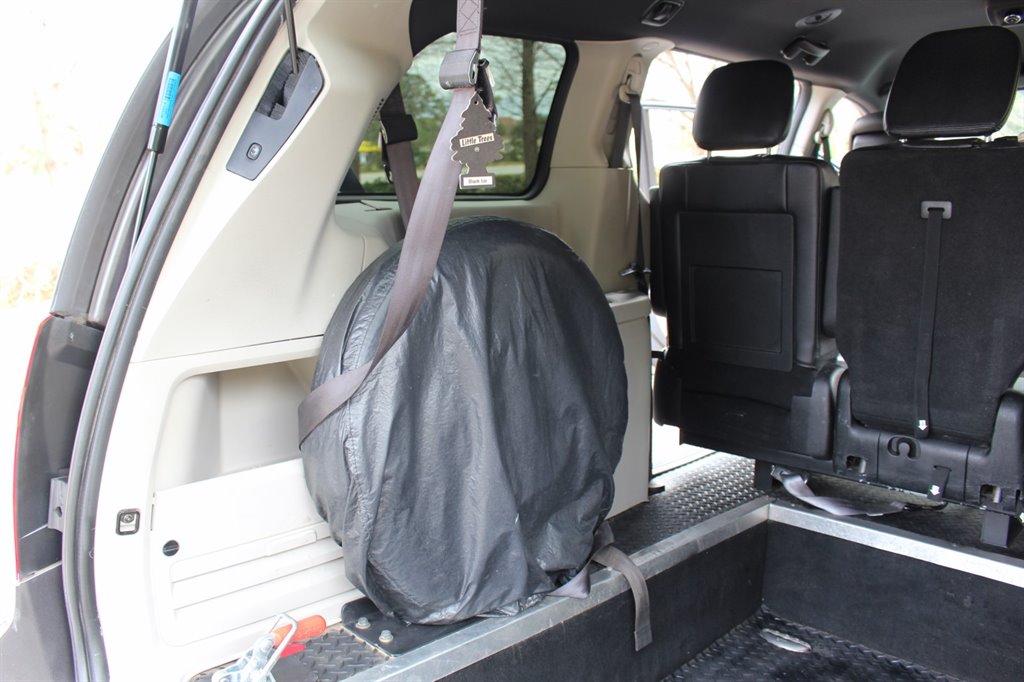 2019 Dodge Grand Caravan - $28,995