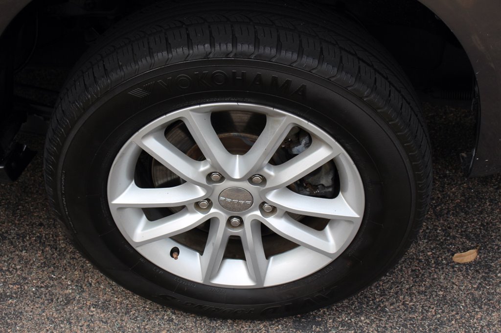 2019 Dodge Grand Caravan - $28,995