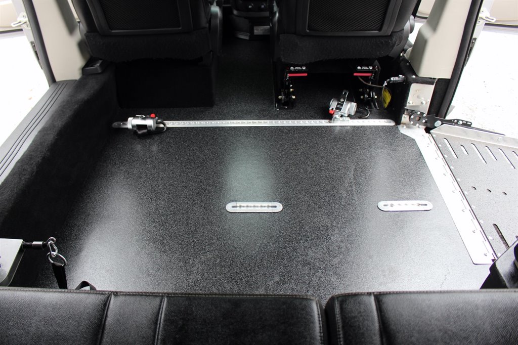 2019 Dodge Grand Caravan - $32,995