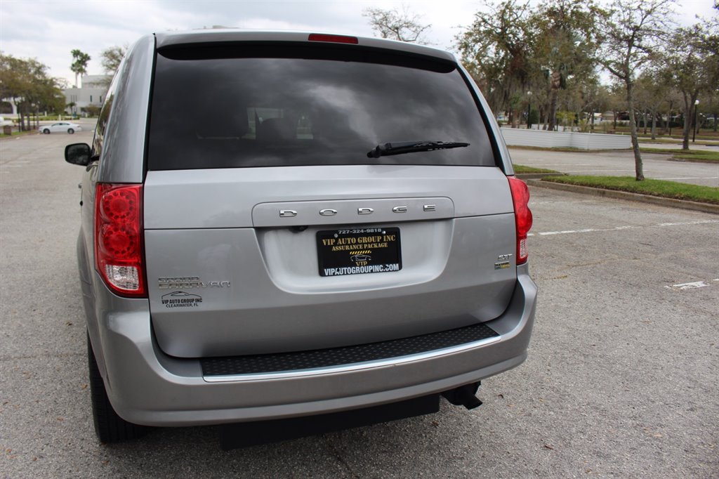 2019 Dodge Grand Caravan - $32,995