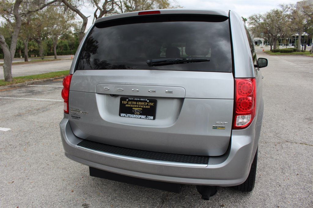 2019 Dodge Grand Caravan - $32,995