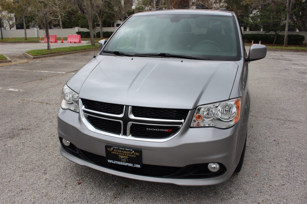 2019 Dodge Grand Caravan - $32,995