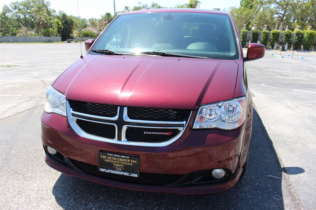 2019 Dodge Grand Caravan - $32,995