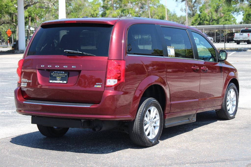 2019 Dodge Grand Caravan - $32,995