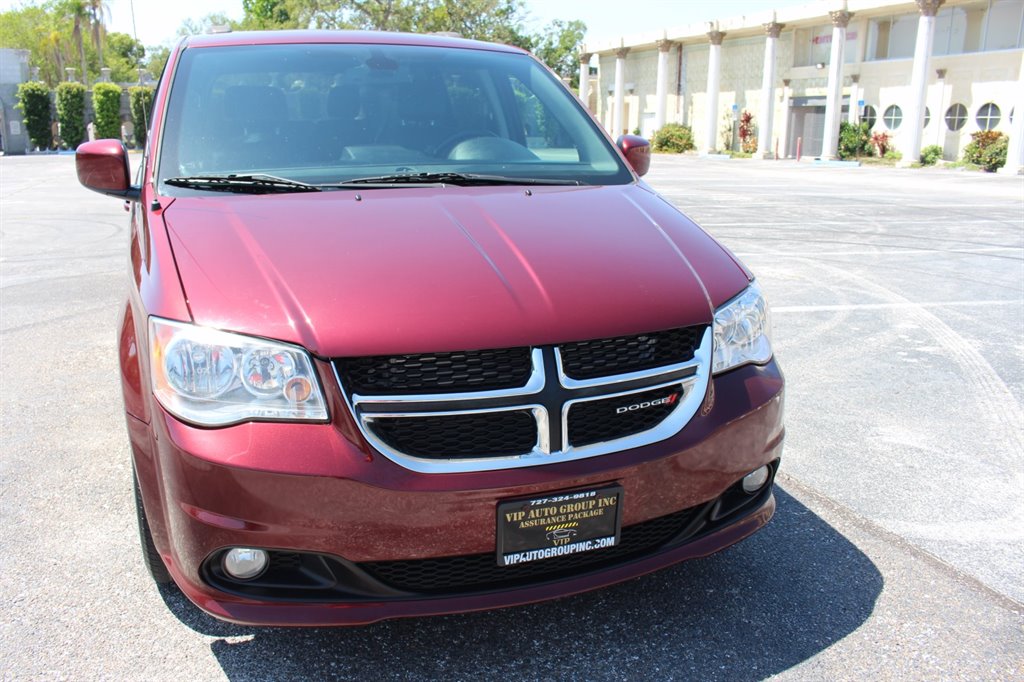 2019 Dodge Grand Caravan - $32,995