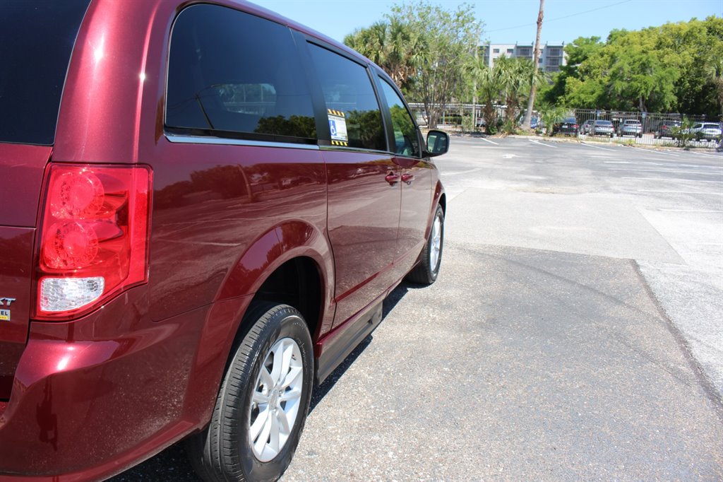 2019 Dodge Grand Caravan - $32,995
