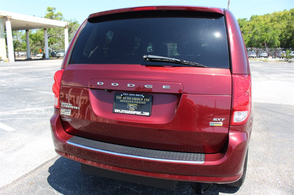 2019 Dodge Grand Caravan - $32,995