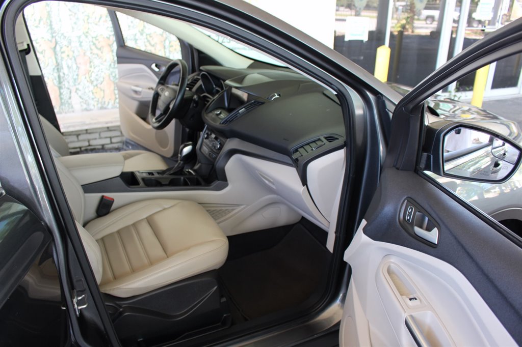 2023 Ford Transit photo 38