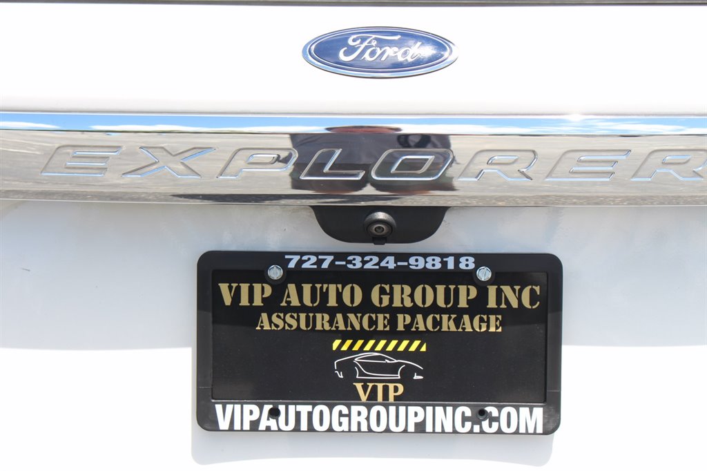 2020 Ford Explorer XLT photo