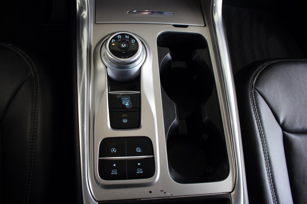 2020 Ford Explorer XLT photo