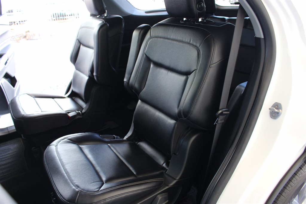 2020 Ford Explorer XLT photo