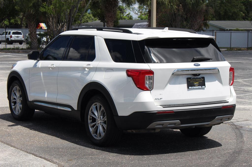 2020 Ford Explorer XLT photo