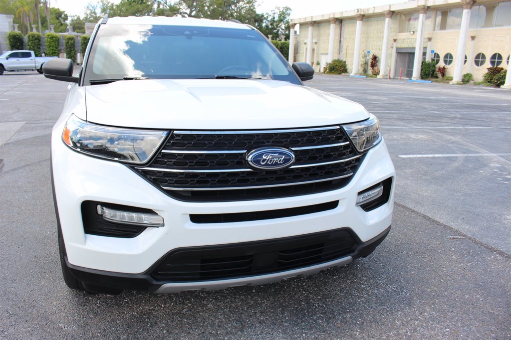 2020 Ford Explorer XLT photo