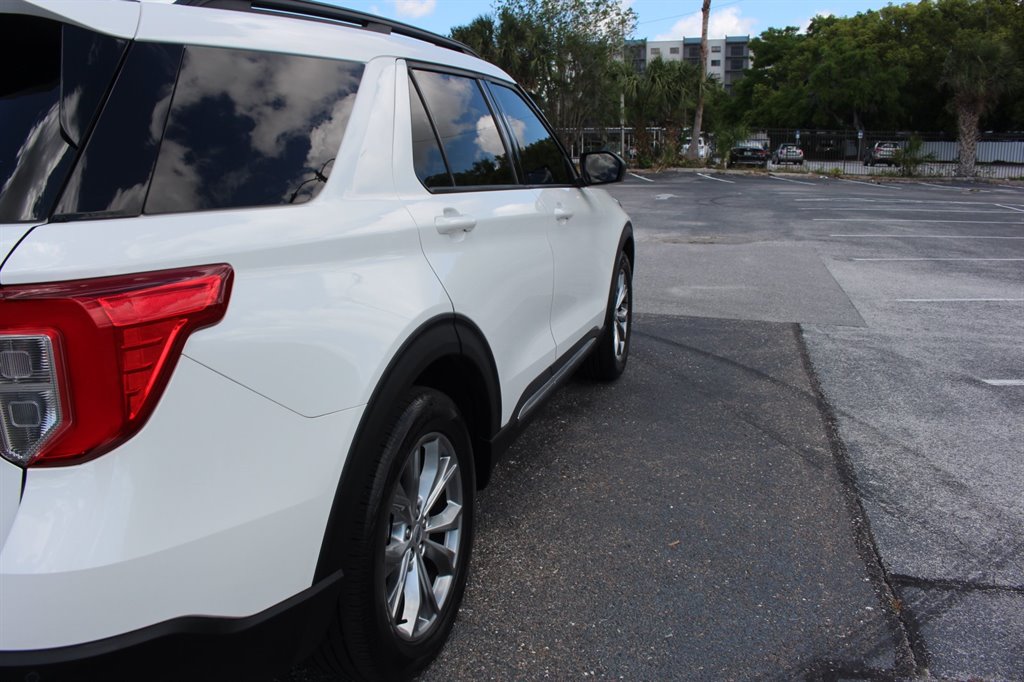 2020 Ford Explorer XLT photo