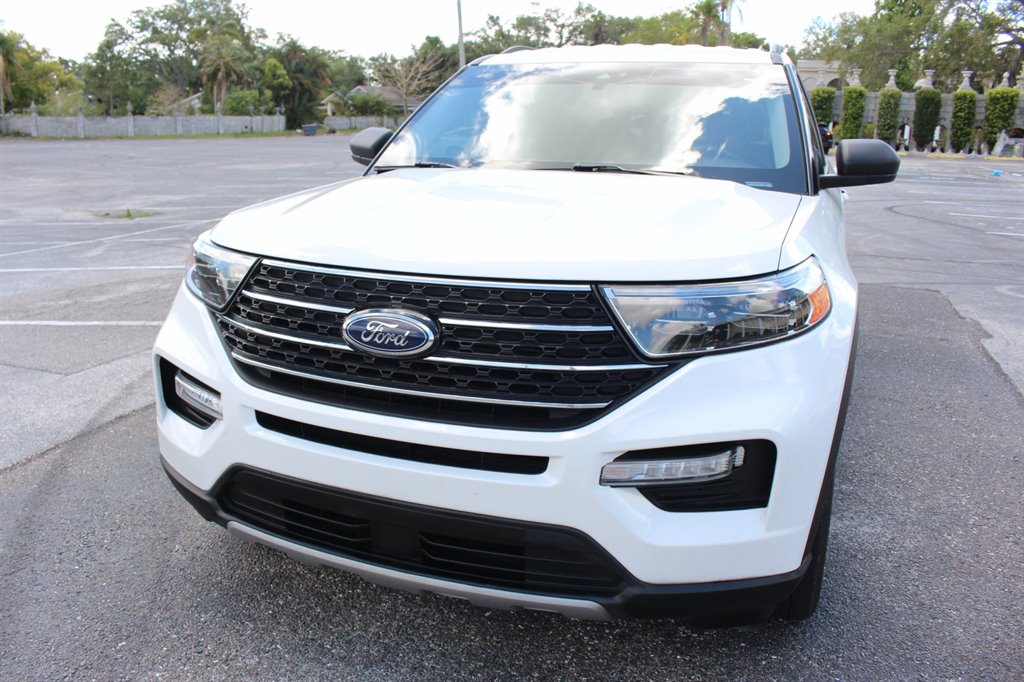 2020 Ford Explorer XLT photo