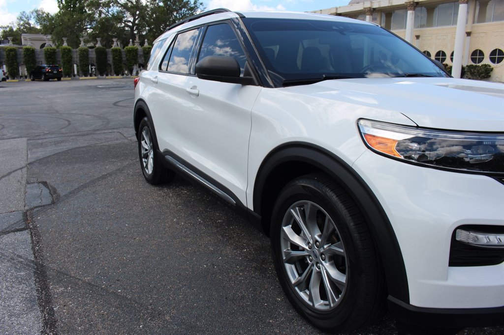 2020 Ford Explorer XLT photo