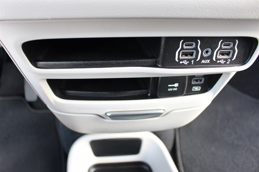 2022 Chrysler Pacifica - $32,995