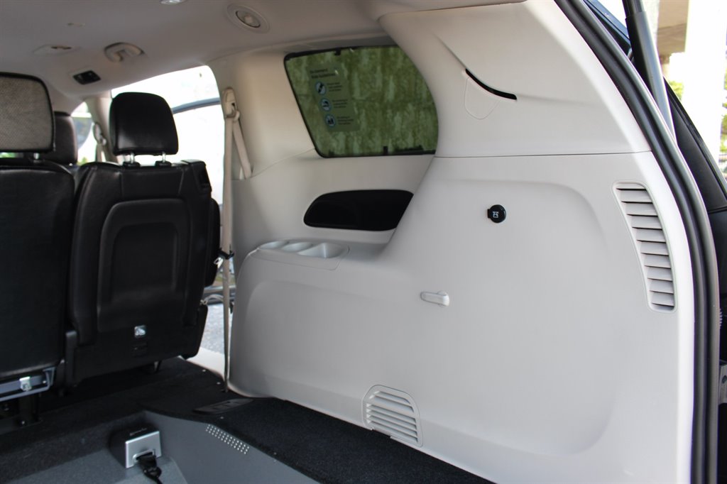 2022 Chrysler Pacifica - $32,995