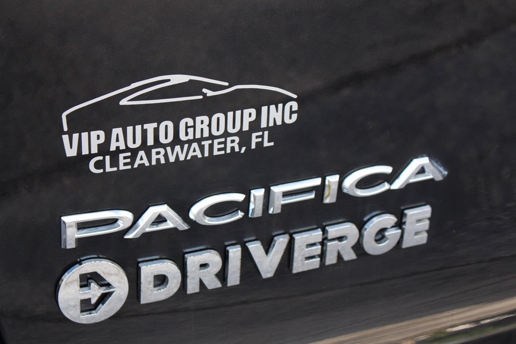 2022 Chrysler Pacifica - $32,995