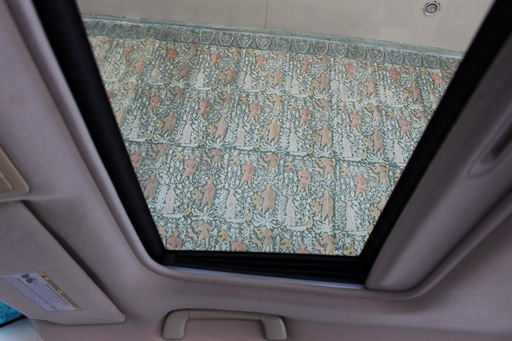 2011 Toyota Avalon Limited photo