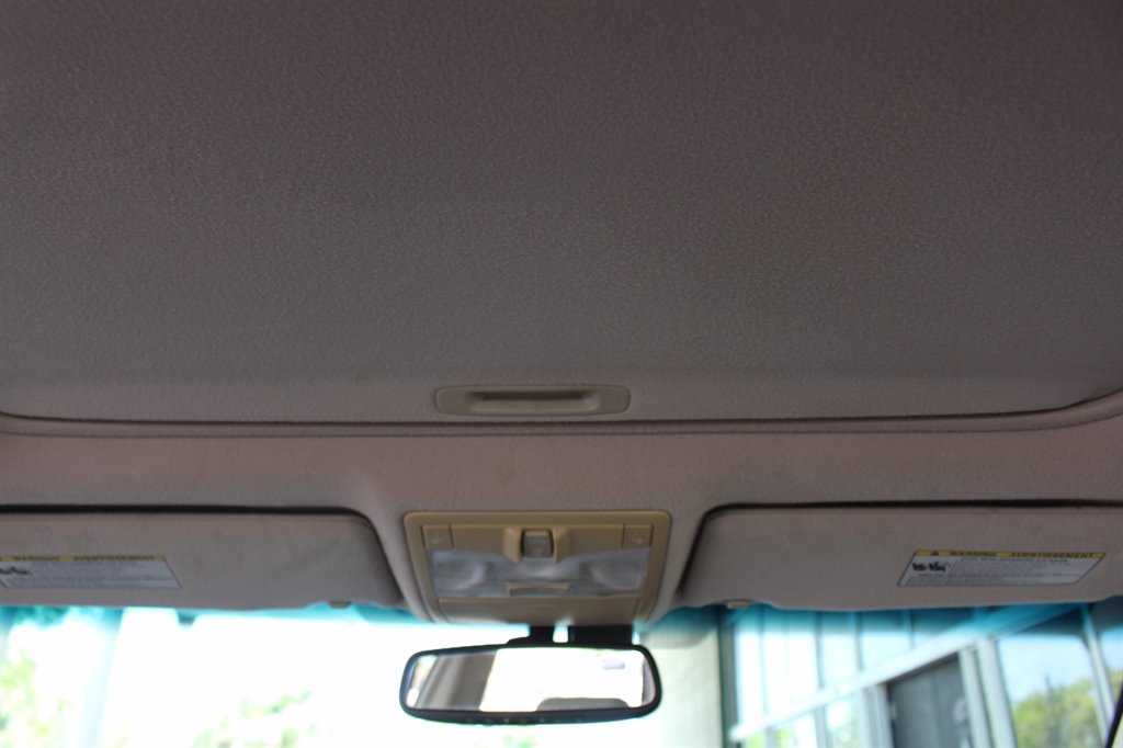 2011 Toyota Avalon Limited photo
