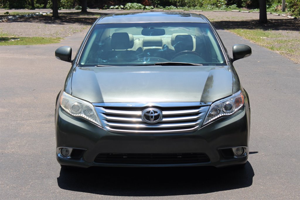 2011 Toyota Avalon Limited photo