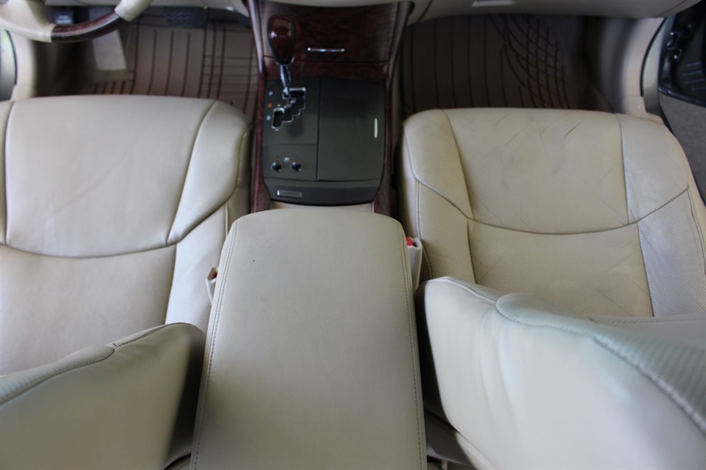 2011 Toyota Avalon Limited photo