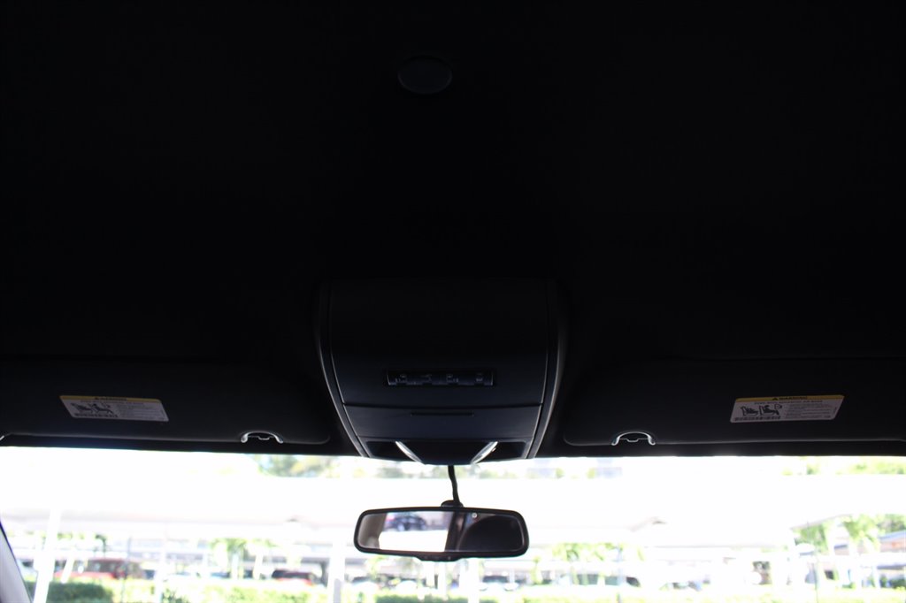 2017 Dodge Grand Caravan - $22,995