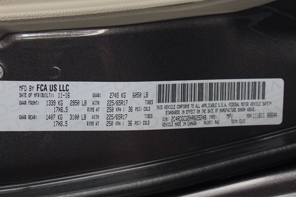 2017 Dodge Grand Caravan - $22,995