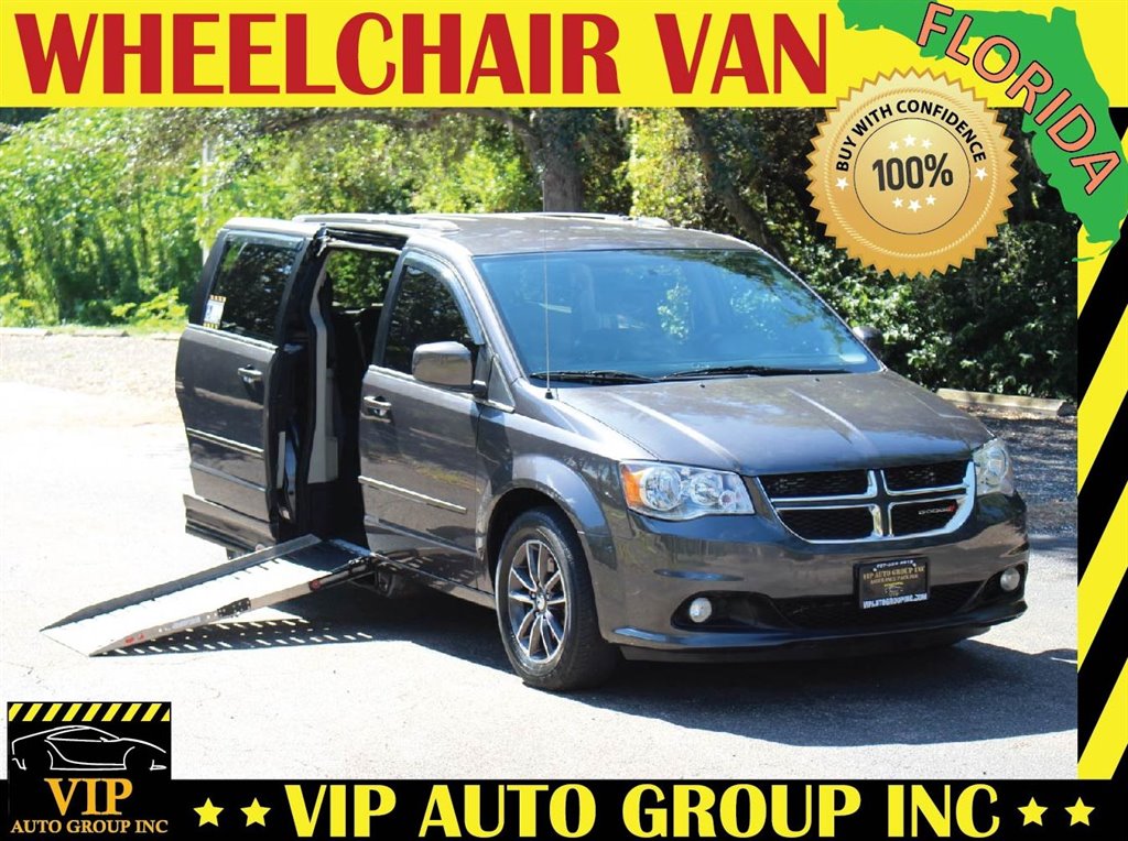 2017 Dodge Grand Caravan - $22,995