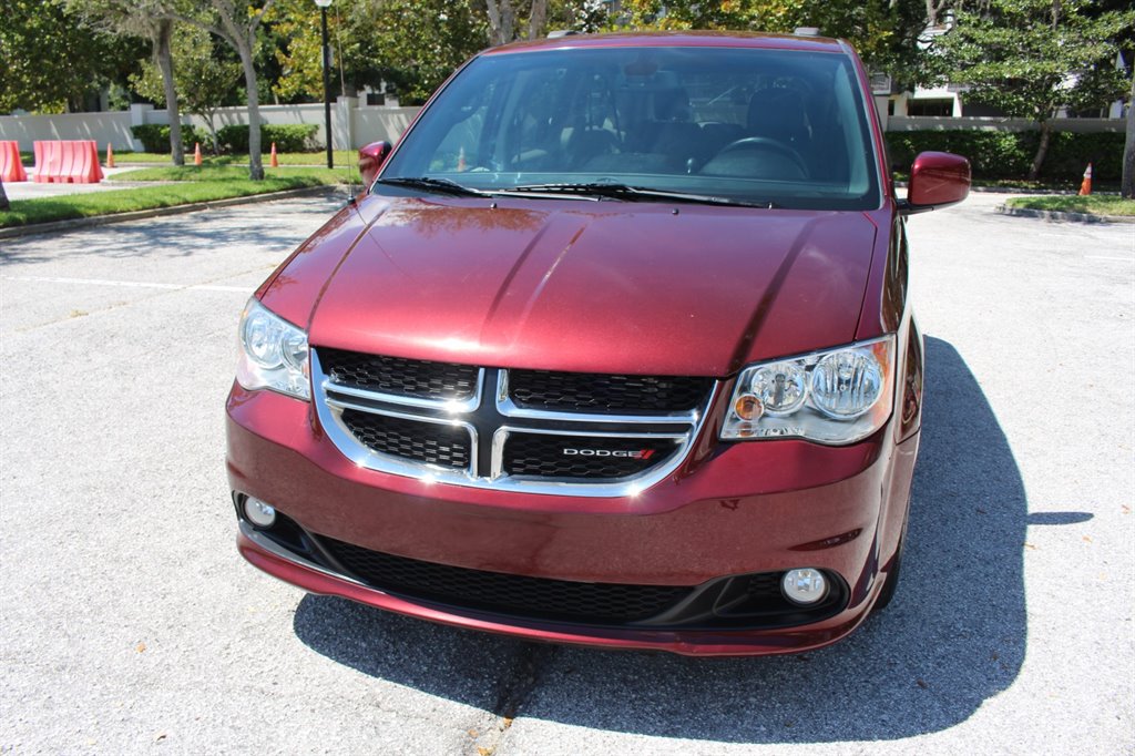 2019 Dodge Grand Caravan - $29,995
