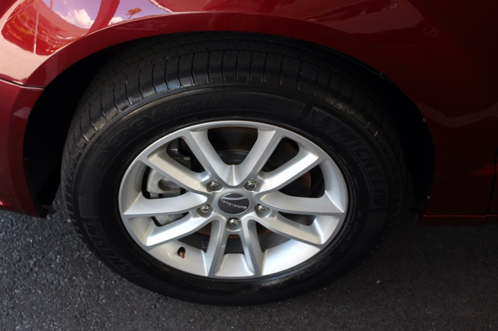 2019 Dodge Grand Caravan - $29,995